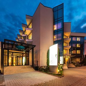 Hotel Opal